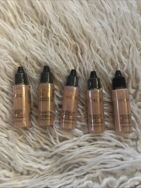 Luminess Liquid airbrush Foundation Warm Beige Tones. Shade 040